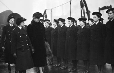 US First Lady Eleanor Roosevelt on board, November 1942 (Imperial War Museum)