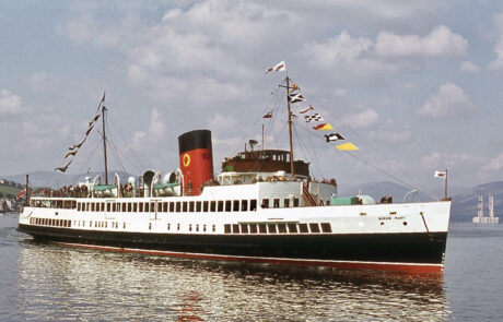 TS Queen Mary departing Rothesay, Isle of Bute, 1974 (Richard Orr collection)